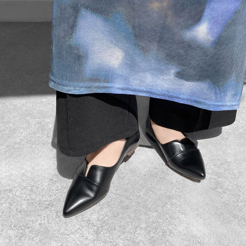 2025SSBI:ポインテッドトゥ フラット 切替ドレスシューズ(154)ブラック/mamian(マミアン)