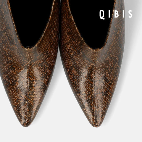 50%OFF:QIBIS:9cmヒール ポインテッドトゥ ブーティ(QM1023)パイソン柄/QIBIS(マミアン)