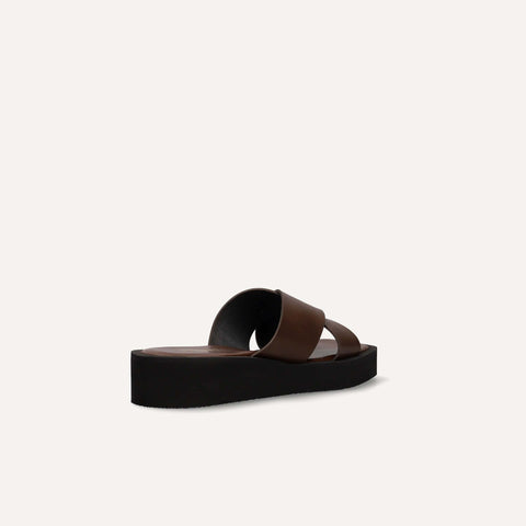 限定特価3,490円:【ユニセックス】厚底 プラットフォーム クロス サンダル(m10bn07)ダークブラウン/mamian(マミアン)