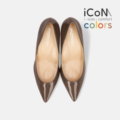 2025SS：iCoN COLORS：ポインテッドトゥ エナメル パンプス（C76531）ダークグレージュE/mamian（マミアン）