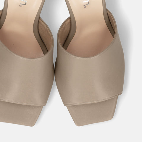 2026SS：シンプル スタイル ミュール（733）グレージュ